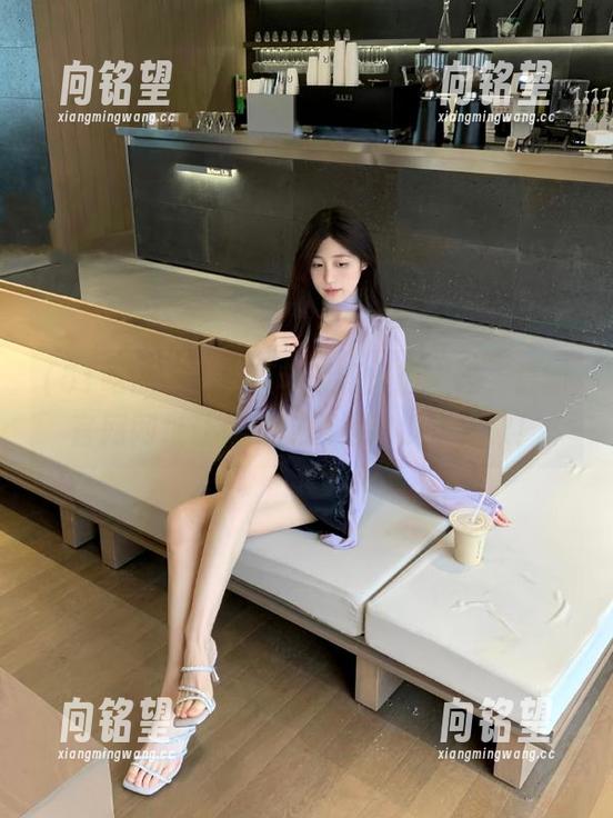 51吃瓜苹果版火热上线，最新官网网址让你随时随地吃瓜不停歇！