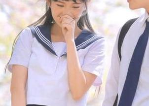探索51吃瓜中心网苹果版，解锁更多吃瓜内幕和精彩故事！