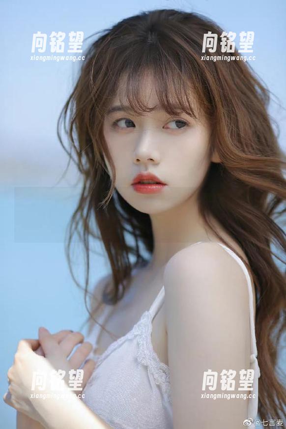下载91吃瓜黑料苹果版，随时随地获取最新娱乐圈动态