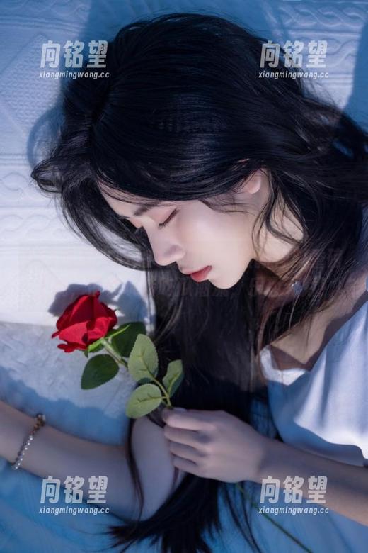 91吃瓜中心最新视频重磅上线，带你玩转吃瓜潮流，乐趣无穷！