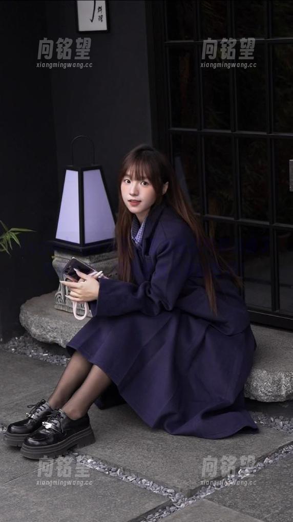 cgw网页为喜欢吃瓜的你准备了免费内容，带你走进八卦的世界！
