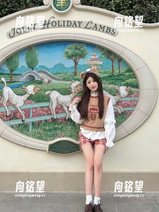 cg网汇聚了各类八卦，让我们一起去网址cgwang.com吃瓜聊天吧！
