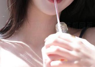 打开www.吃瓜网页，和我们一起探讨那些不为人知的娱乐“瓜”！
