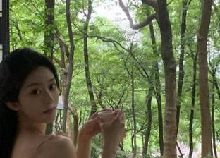 不容错过的更新！在《www.吃瓜》，一起品味动漫游戏世界中的搞笑与感动瞬间！