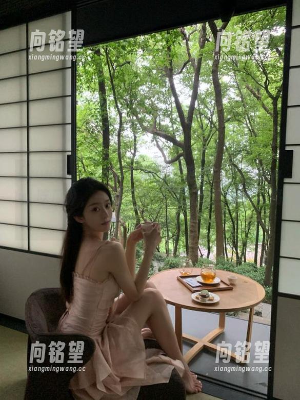 不容错过的更新！在《www.吃瓜》，一起品味动漫游戏世界中的搞笑与感动瞬间！