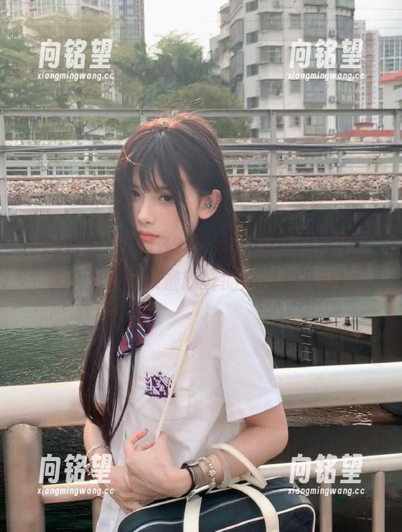 “zztt333”吃瓜app超好用，永久为你带来最新鲜的爆料和八卦！