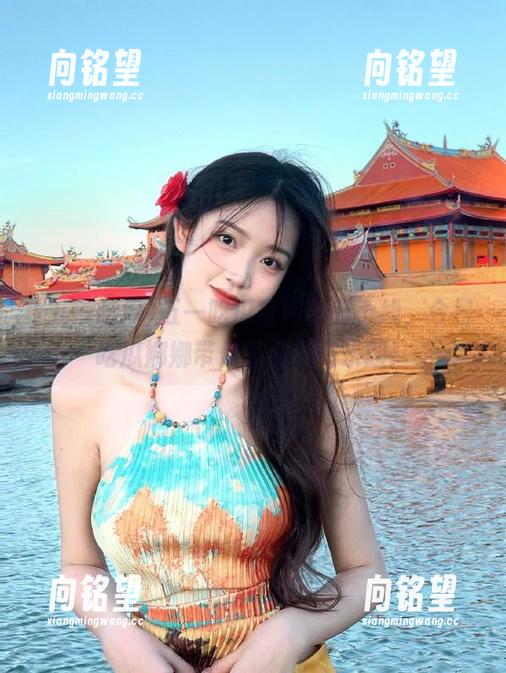 五一吃瓜官网新鲜上线，今日吃瓜娜娜带你畅游瓜闻乐园！
