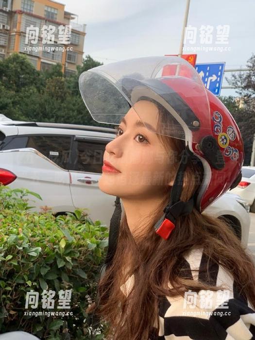 今日吃瓜娜娜与你分享，登录“五一吃瓜”一起追逐最新的热点新闻！