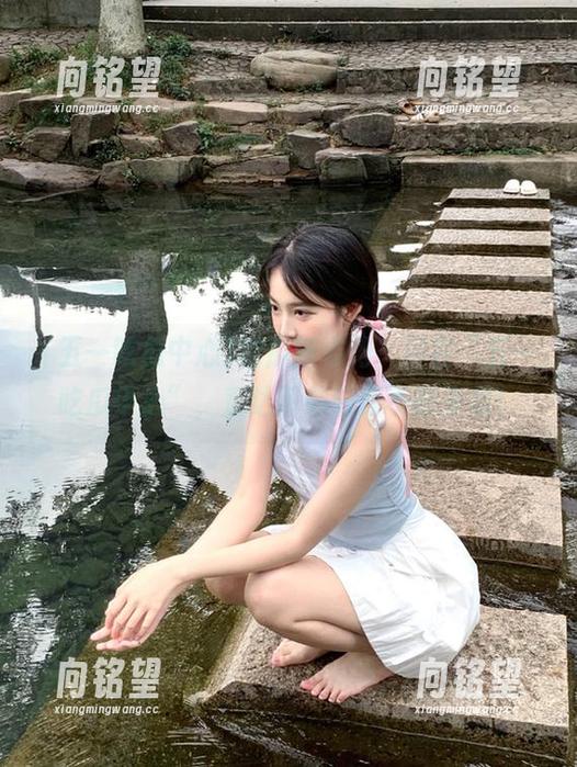 吃瓜新姿势，尽在“五一吃瓜中心”，直达下载好康不断来袭！