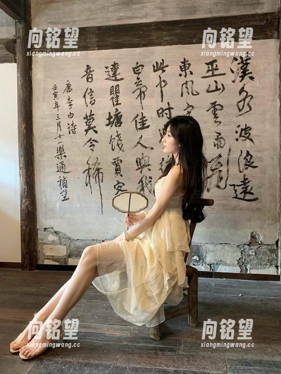 深入了解黑哥扒料，探索苹果版地址和最新瓜闻特点！