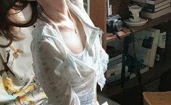 收藏黑哥黑料，获取独家爆料，一起追寻娱乐真相