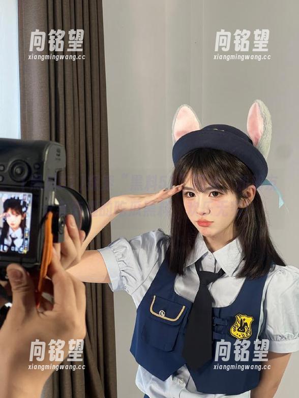 探索“黑料51”网站，和朋友分享有趣的吃瓜黑料，欢乐无穷！