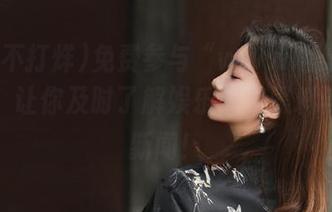 免费参与“www.黑料不打烊”，让你及时了解娱乐圈的黑料与劲爆新闻！