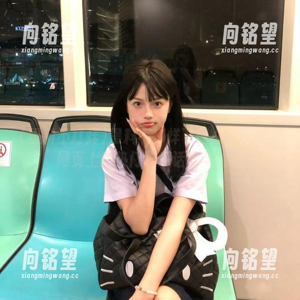 黑料不打烊下载必备：探索网页上的热门吃瓜话题与讨论