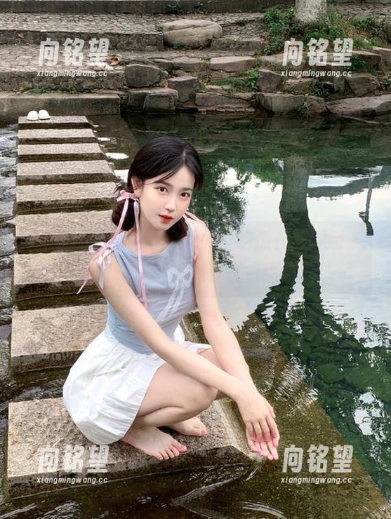 快来下载黑料吃瓜在线观看，获取娱乐圈的不为人知秘密！