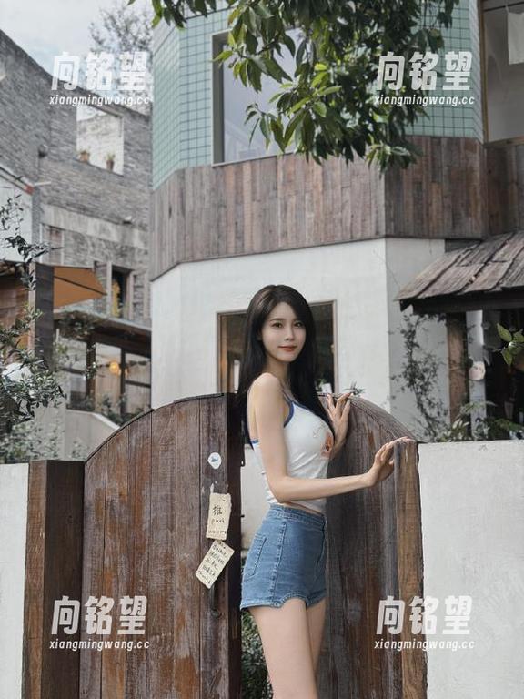 通过“黑料在线”，分享你的吃瓜心得，与网友共同揭露更多背后的黑料故事！