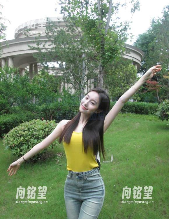 黑料社最新入口一键打开，永久吃瓜快乐加倍！