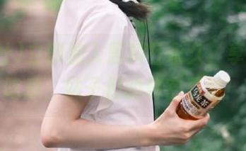 立即加入黑料社永久，享受免费吃瓜，妹子们的秘密基地！