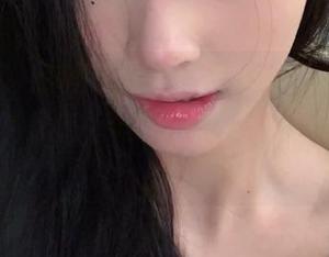 黑料网app下载苹果版，解锁娱乐圈各种黑料，让你成为真正的吃瓜群众！