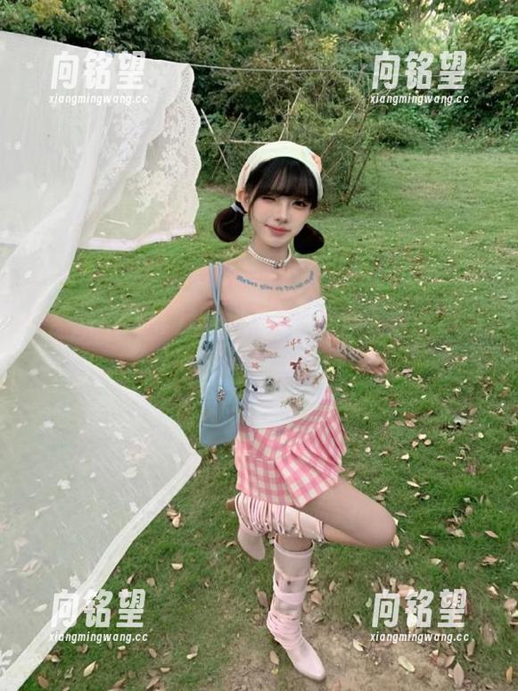 跟着黑脸不打烊视频吃瓜，娱乐八卦全掌握